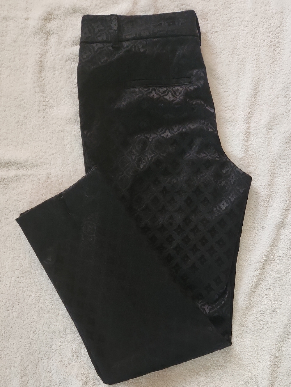 White House Black Market Women's Size 4R Slim Ankle Pant Black Diamond Jacquard